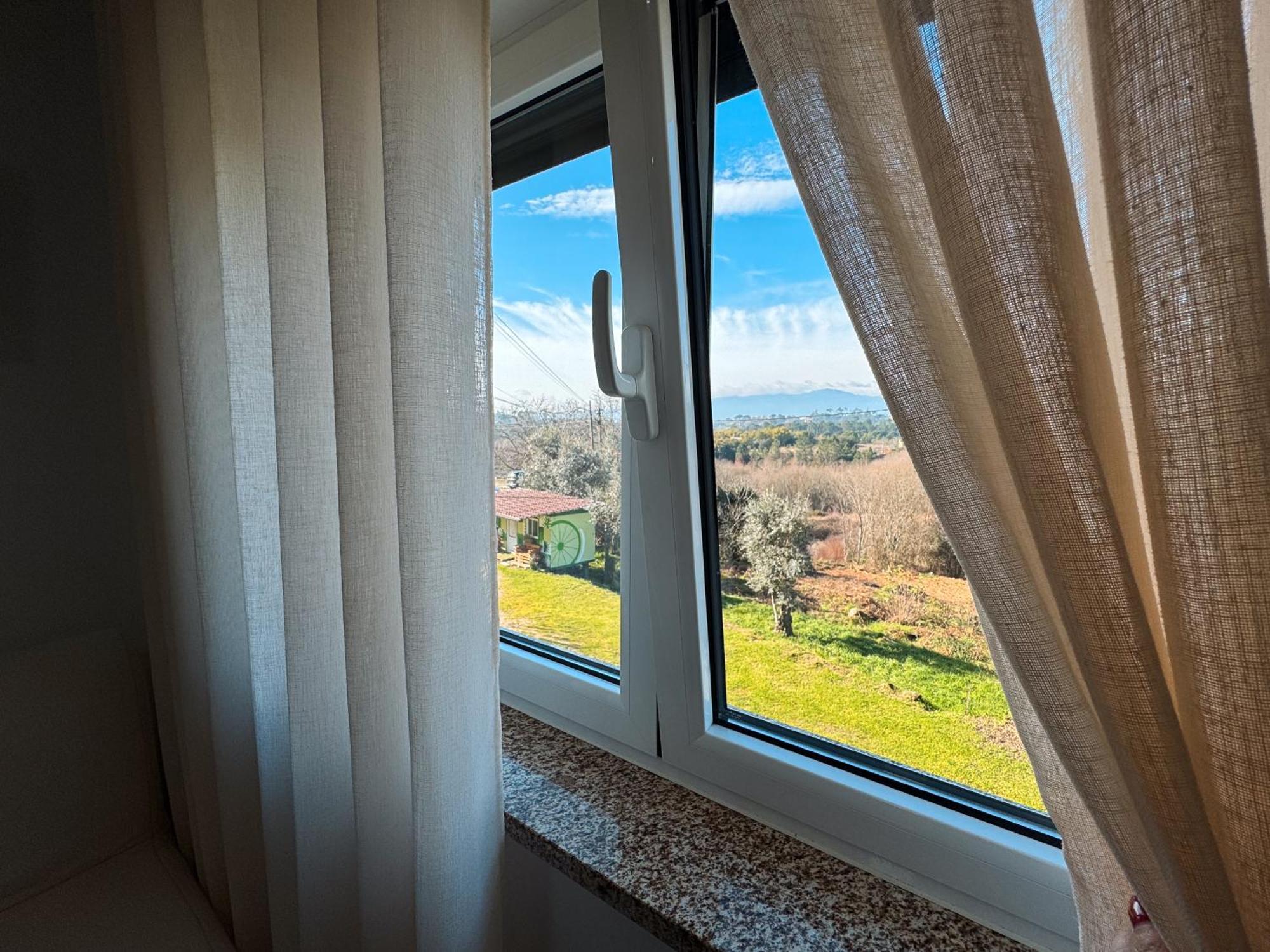 Ninho D'Arara Bed & Breakfast Tondela Exterior photo