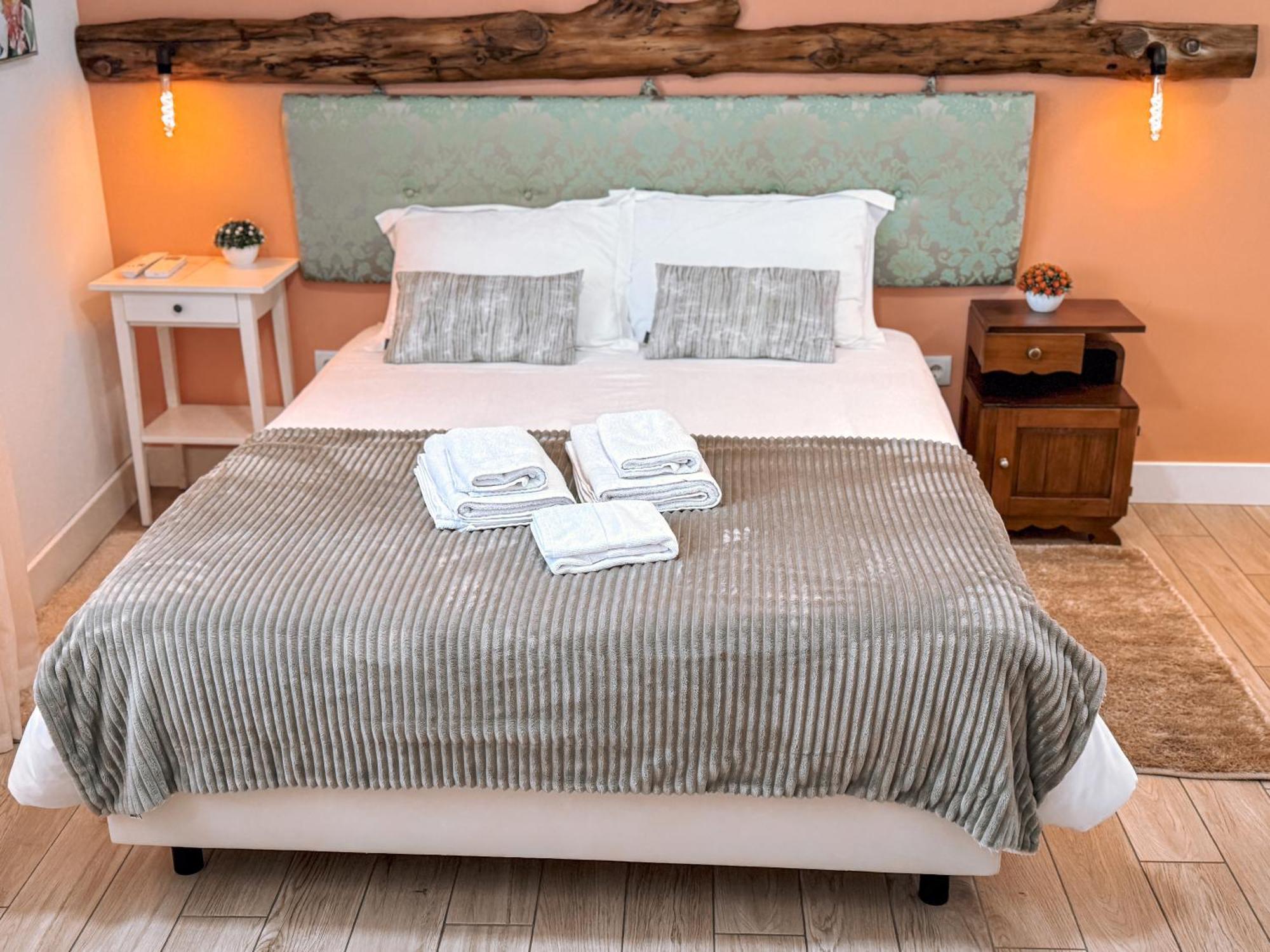 Ninho D'Arara Bed & Breakfast Tondela Exterior photo